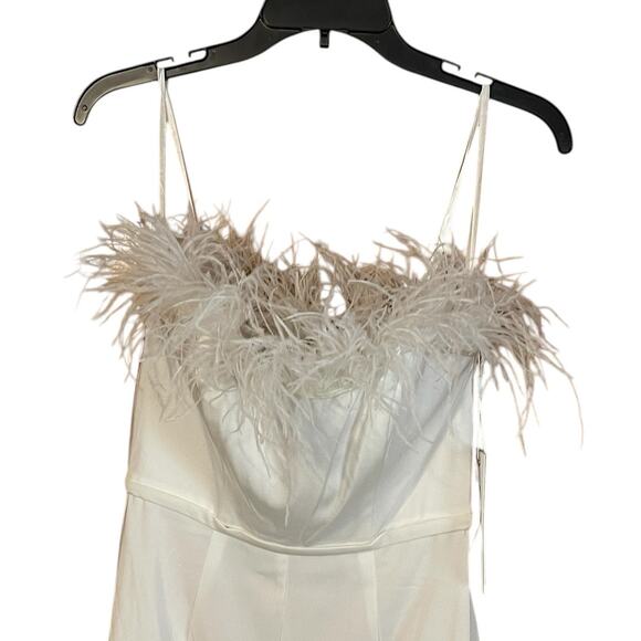 Mac Duggal NEW Style 68146 White Strapless Jumpsuit with Feather Trim Size 2 NWT - Picture 5 of 10
